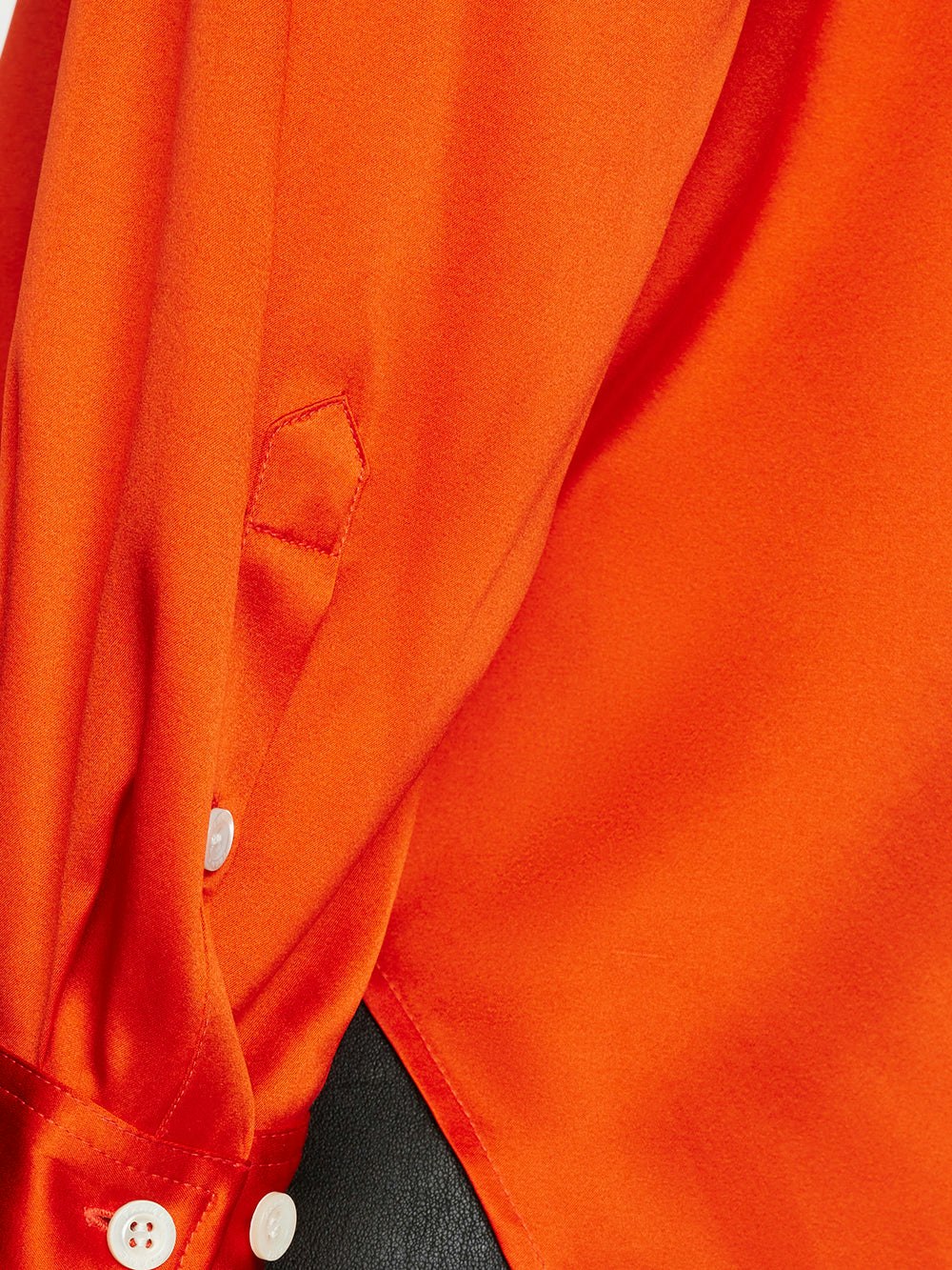 shirt detail view alt:fit2